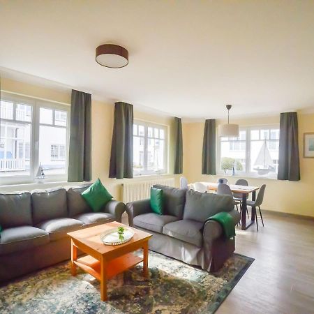 Strandvillen Binz - Ferienwohnung Mit 2 Schlafzimmern Und Balkon Ah-563 Εξωτερικό φωτογραφία