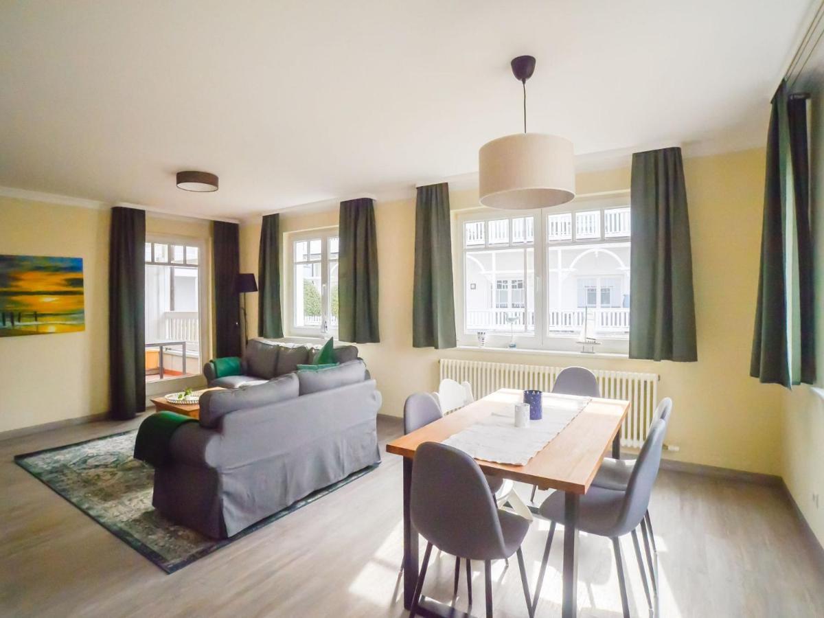 Strandvillen Binz - Ferienwohnung Mit 2 Schlafzimmern Und Balkon Ah-563 Εξωτερικό φωτογραφία
